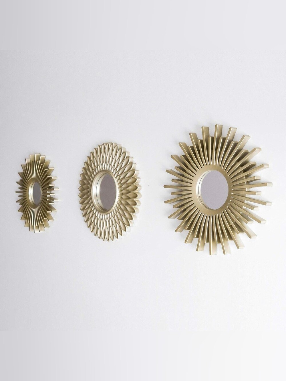 Lightweight Gold Decorative Sunburst Wall Mirror Decor Set 3 Piece Sz 9.84" - Picture 2 of 7
